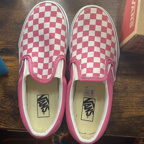 Pink and white vans - Picture 4 of 5